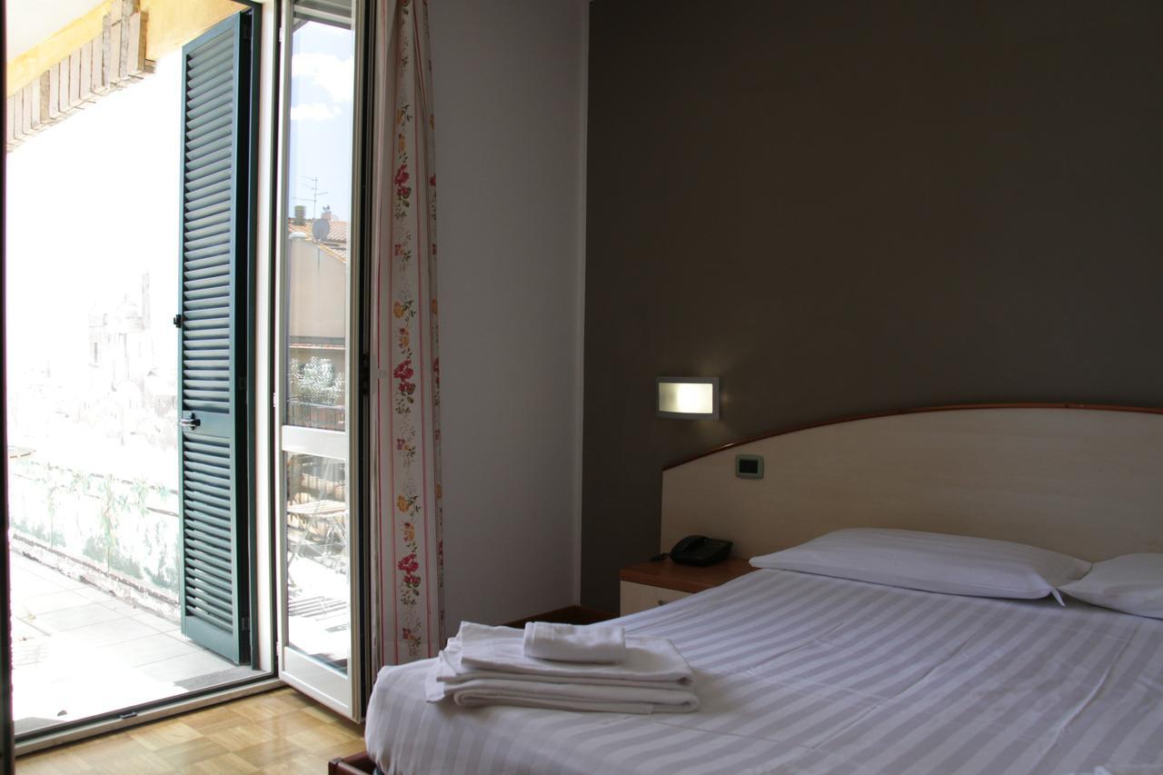 Albergo Da Benedetta فيترالّا المظهر الخارجي الصورة